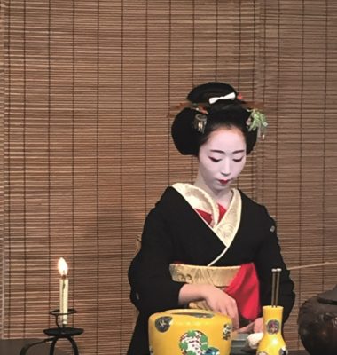 Emily Seares - MIyako Odori TEA credit Jennifer Small Emily Seares - MIyako Odori TEA credit Jennifer Small